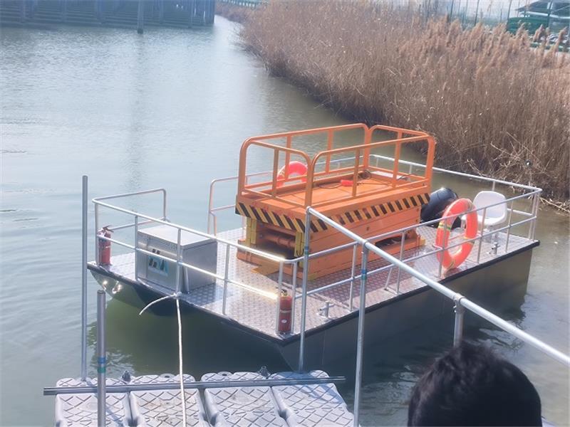 廈門(mén)光伏檢修船
